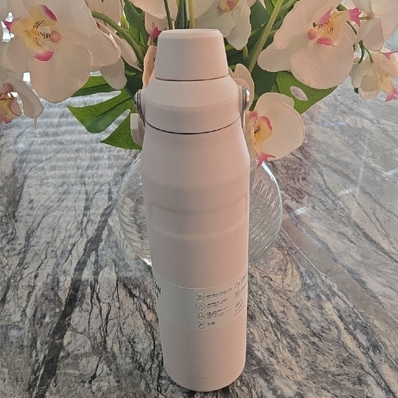 Stanley IceFlow Bottle in Soft Pink - Picture 3 of 3